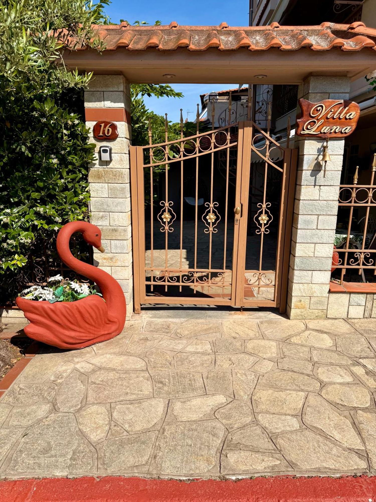 Villa Luna Nea Kerasia Esterno foto
